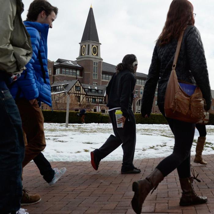 US colleges attracting fewer new students from abroad