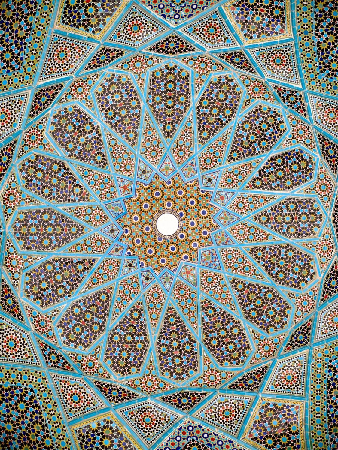 Mosaic Geometric Pattern on Tomb of Hafez, Shiraz, Iran Using Girih ...