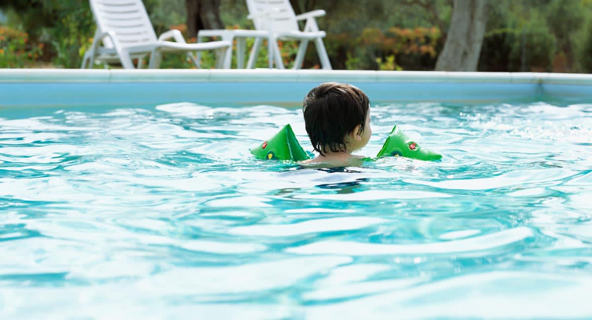 6 Safety Tips to Prevent Kids from Drowning in Tubs, Pools, and ... Toilets?