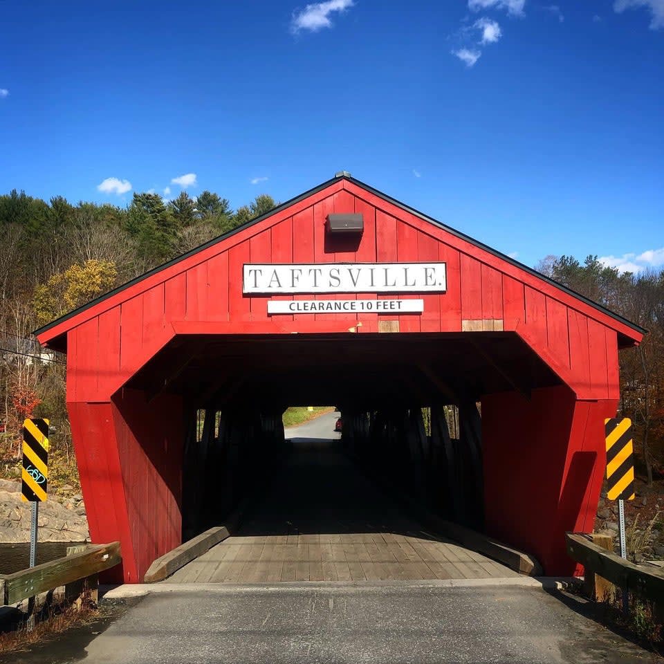 The Taftsville #CoveredBridge is a timber-framed covered bridge spanning the Ottauquechee River in the #Taftsville village of Woodstock, #Vermont. The first bridge here was washed away by flood in 1811, the second in 1828, and this bridge built in 1836 crosses the river today.