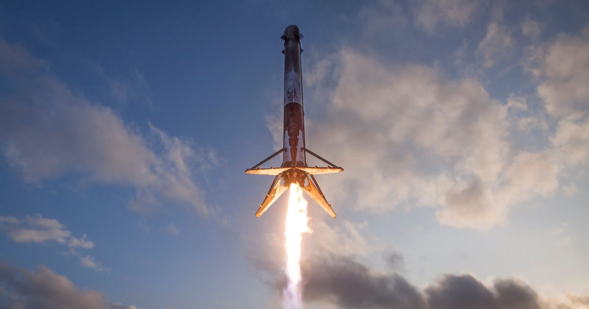 Watch SpaceX's Falcon 9 complete a landmark mission