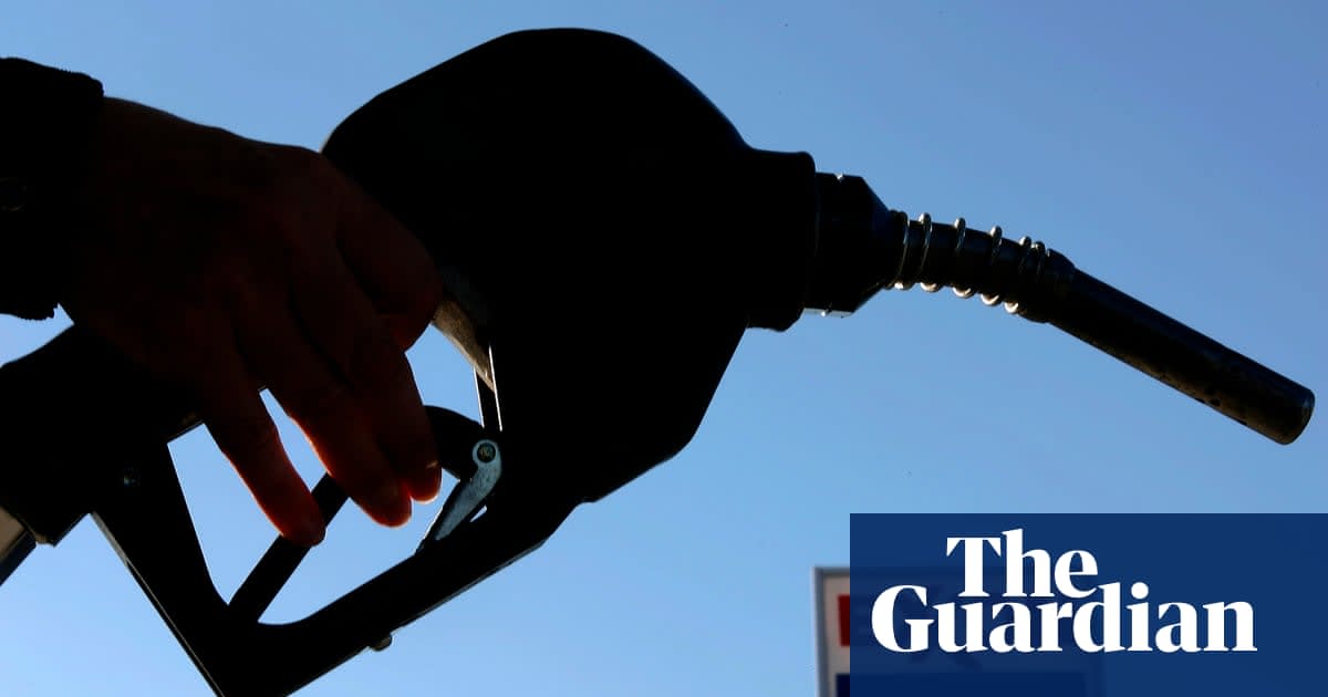 Top oil firms spending millions lobbying to block climate change policies, says report