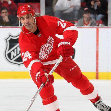 Hall of Famer Chris Chelios Hopes to Score a Buyer for Michigan Mansion