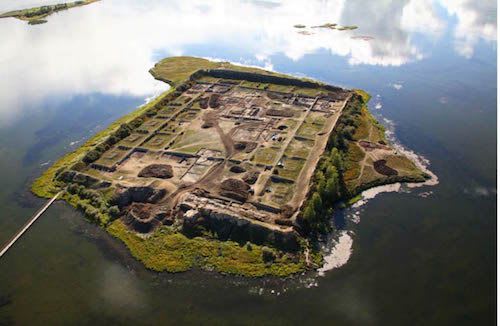 1,300-year-old fortress-like structure on Siberian lake continues to mystify experts