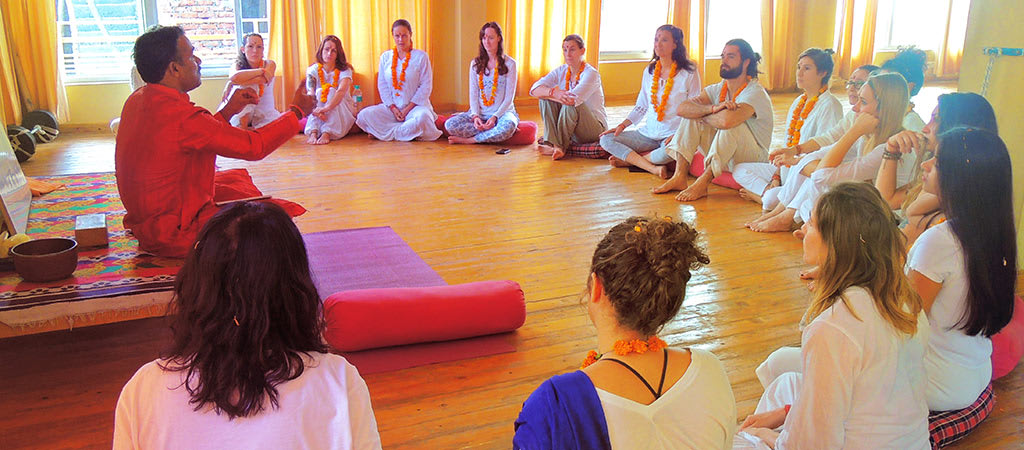 Hatha Yoga Teacher Training in India : Hatha Yoga Rishikesh