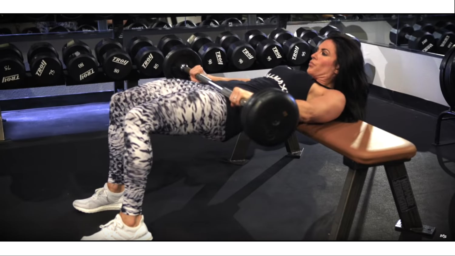 Amanda Latona -Bikini Pro Biography, instagram - beginner bodybuilding workout