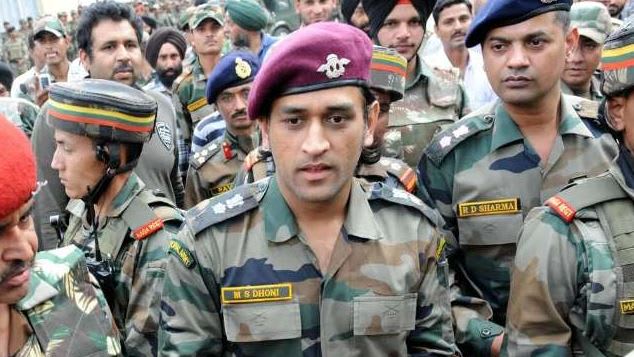 MS Dhoni likely to unfurl Flag in Leh on Independence Day