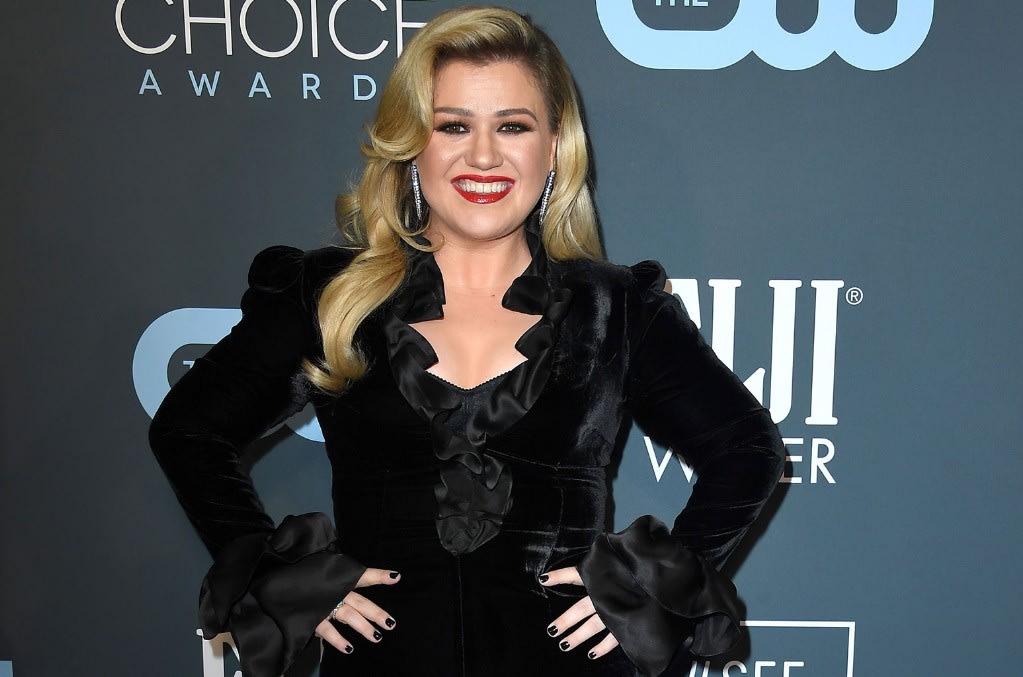 Kelly Clarkson Covers 'It's Quiet Uptown' from 'Hamilton' Ahead of Disney+ Stream: Watch