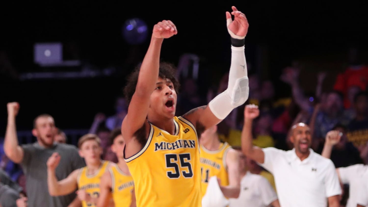 Michigan crushes No. 7 Gonzaga to win Battle 4 Atlantis title