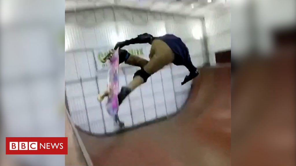Skateboarder, 11, lands record 1080-degree turn