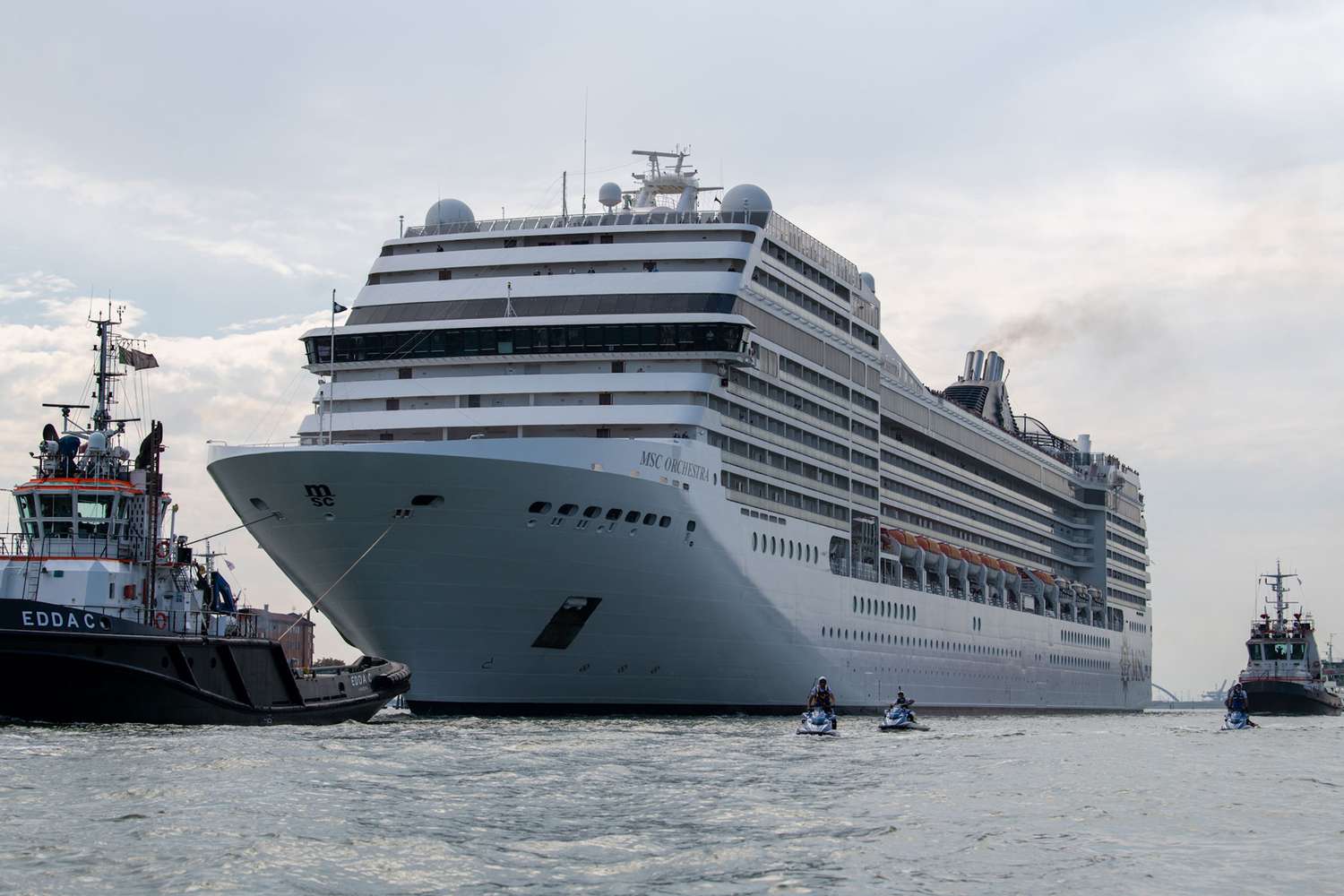 Mixed Reactions As Cruise Ships Returned to Venice's Canals Saturday
