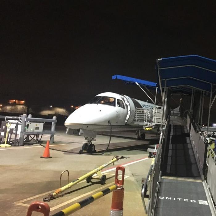 Review: United Airlines (ERJ-145) Economy Class Houston to Jackson