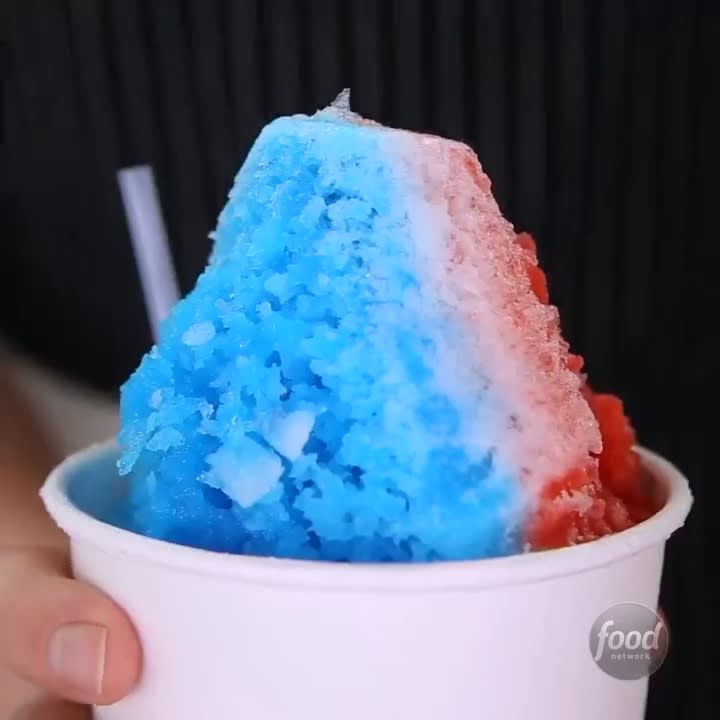 A hot day is NO MATCH for these icy cold snow cones! 👅🍧 So mesmerizing to watch,