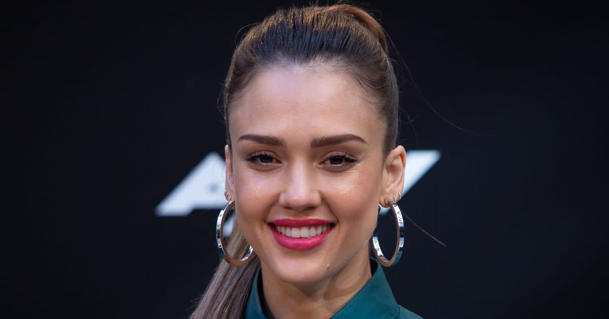 Are We the Only Ones Who Had No Idea Just How Much Jessica Alba Is Worth?