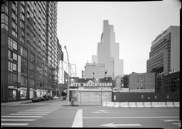 Picturing Manhattan's Shortest Buildings From the Ground Floor