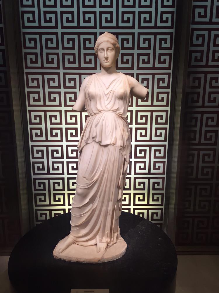 Statue of Athena found in Leptis Magna in the Istanbul Archaeological Museum, 5th century BC.