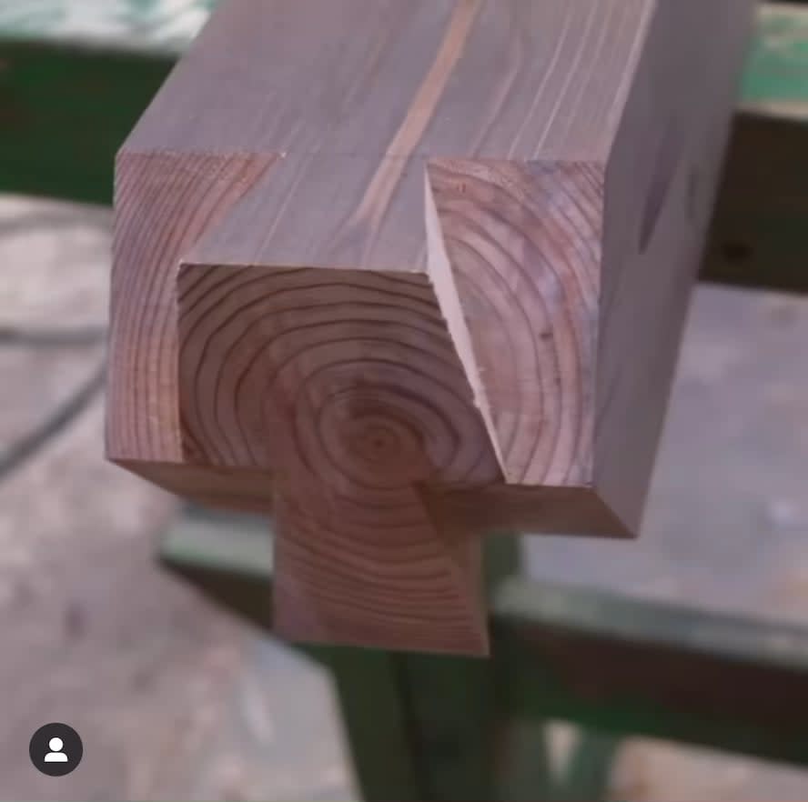 Perfect traditional Japanese joinery (from @dylaniwakuni on Instagram)
