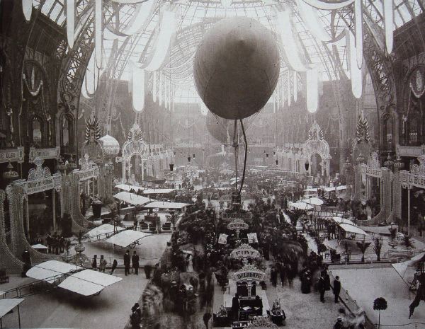Air locomotion show at the Grand Palais in Paris, 1909