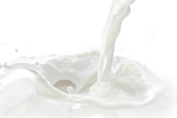 What Are The Health Benefits Of Drinking Fresh Raw Milk?