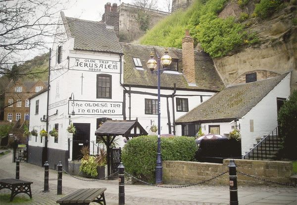 The Best British Pubs to Get Drunk on History