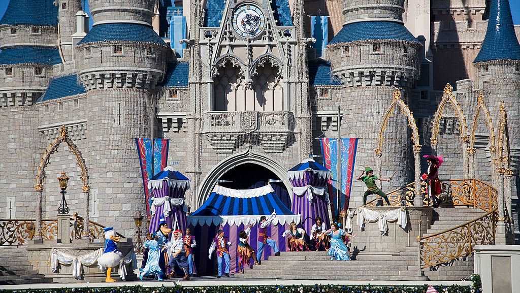 The Psychological Tricks Disney Parks Use to Make Long Wait Times More Bearable