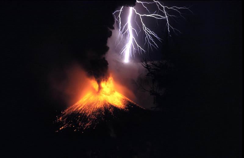 Volcanic Lightning Could Help Geologists Monitor Eruptions