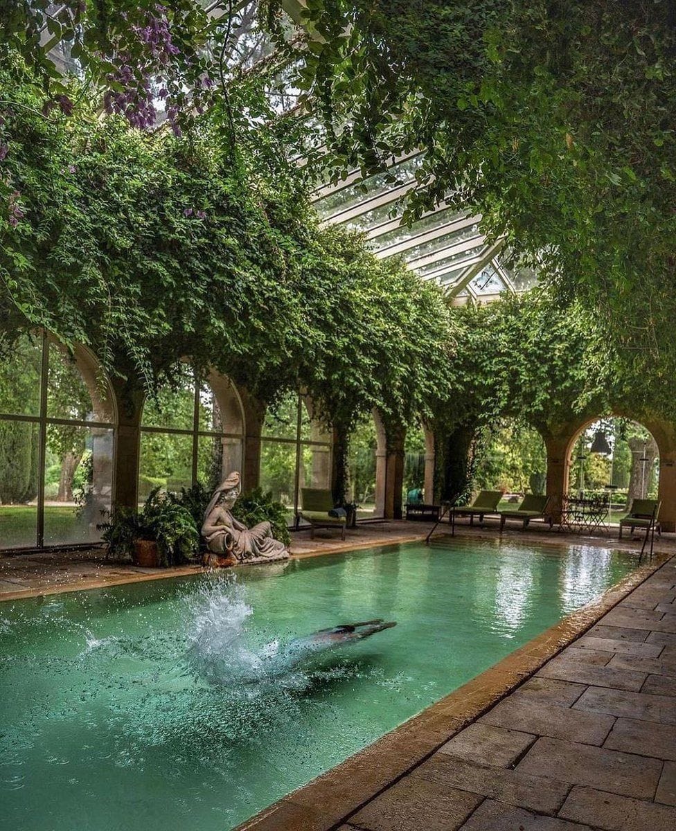 Stunning pool