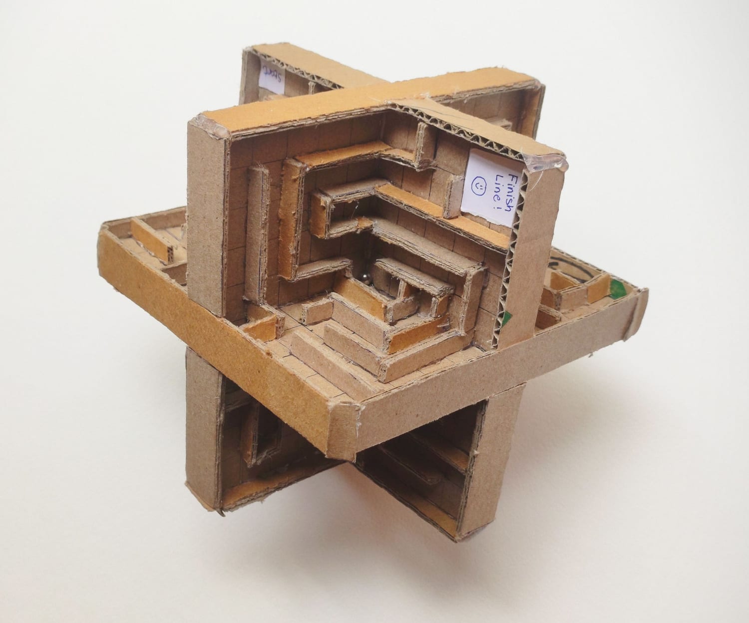 3D Cardboard Labyrinth Maze