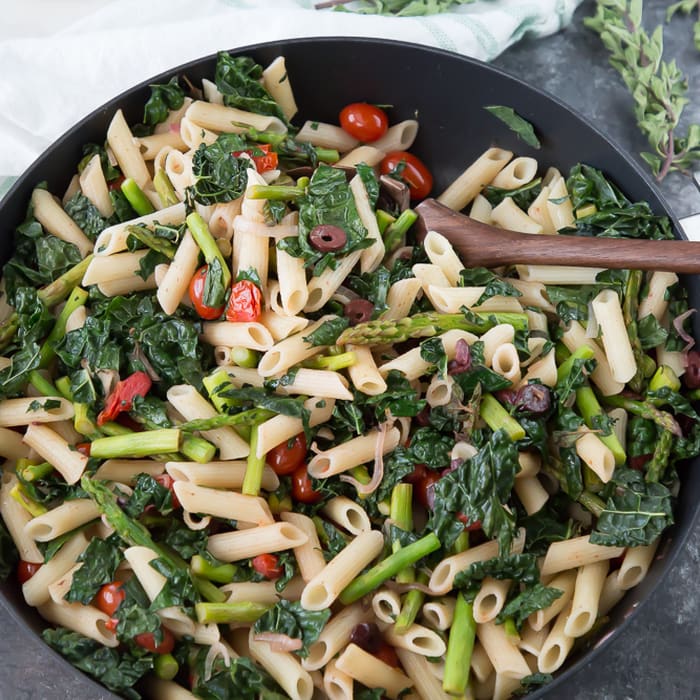 Veggie Penne Pasta: Perfect For Meal Prepping Or A Lite Dinner