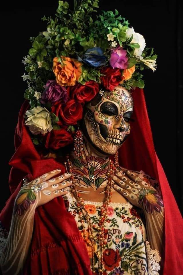 Winner of the Catrina body paint contest in Mexico