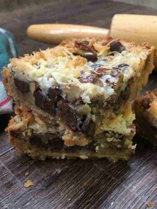 How To Make Hello Dolly Bars - Back To My Southern Roots