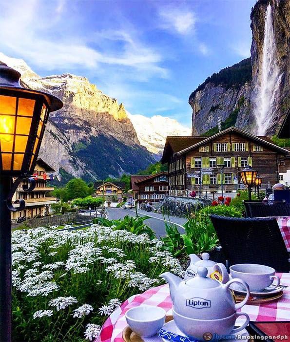 Anyone ever been to Lauterbrunnen? One of my favourite places in the world 😍