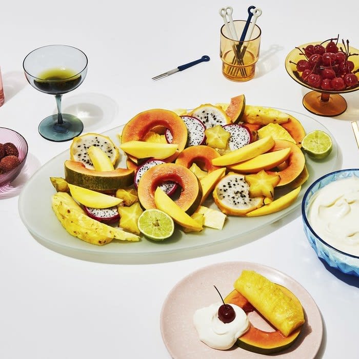 Alison Roman Wants You to Know That Tropical Fruit Is Seasonal