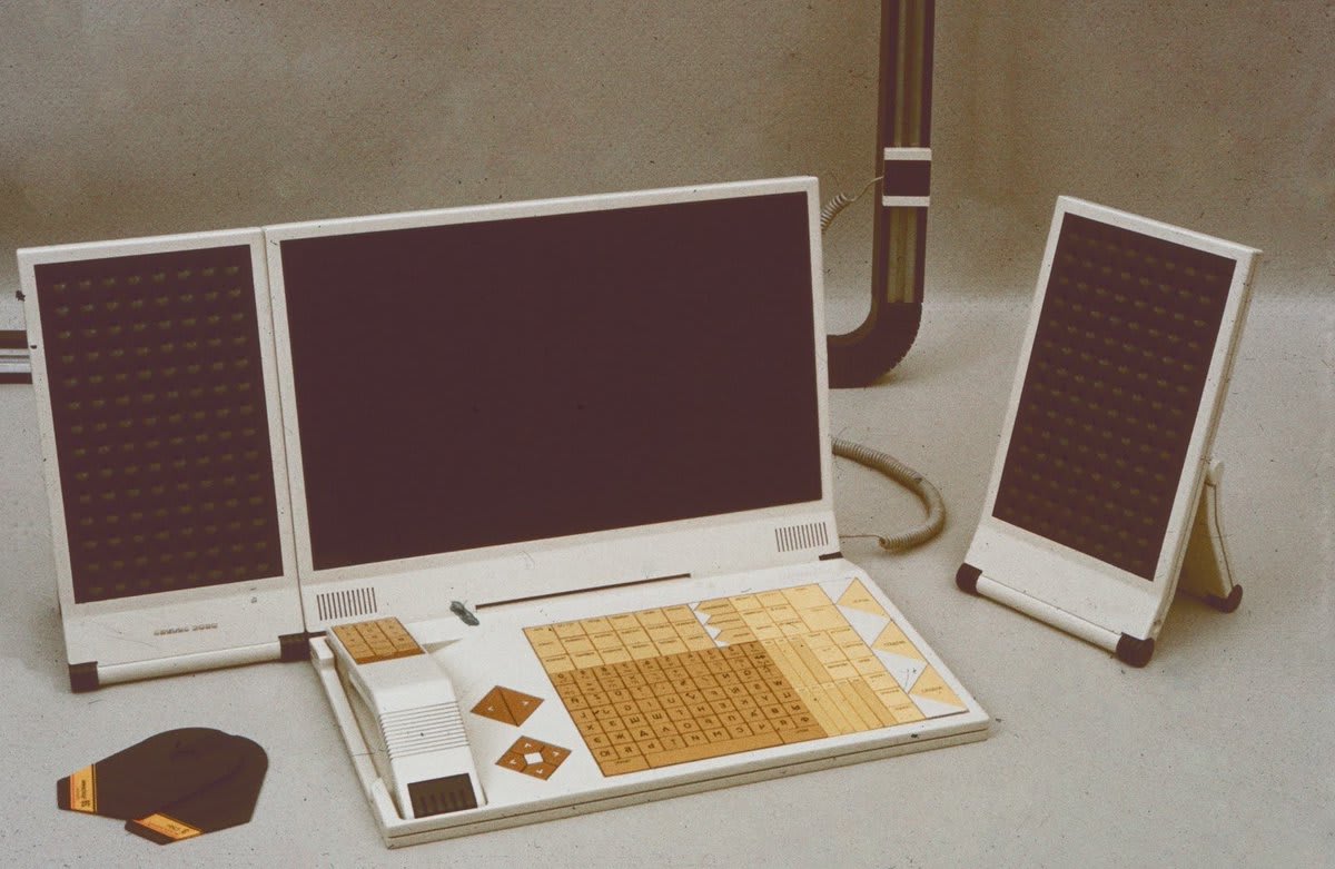 Soviet computer prototype, SPHINX. Designed by Dmitry Azrikan. 1987.