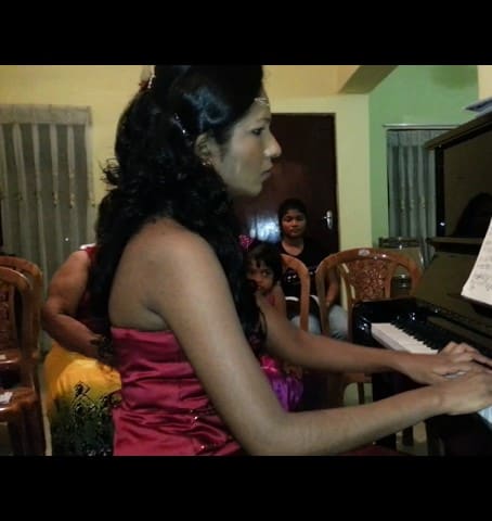 Piano concert - Music by Inali Rodrigo - dinuro pages