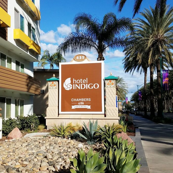 Where to Stay Near Disneyland: Hotel Indigo Anaheim