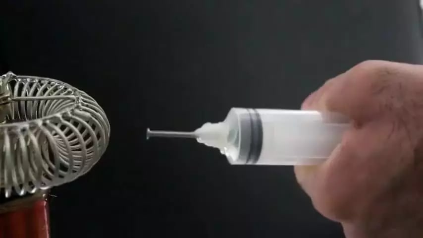 Capturing plasma in a syringe