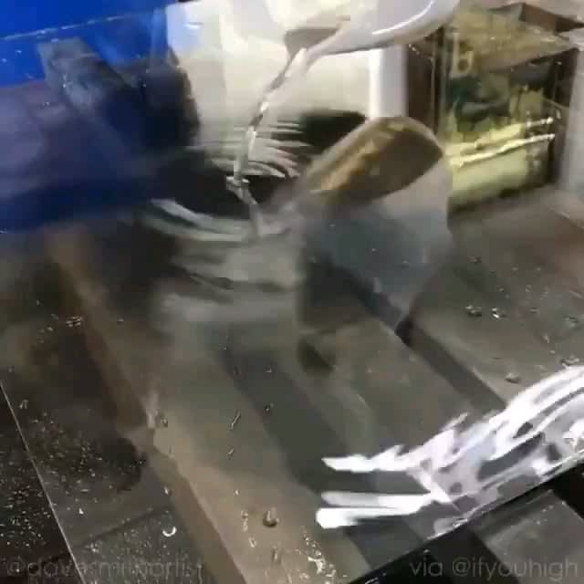The transformation of a glass into a mirror silver nitrate and pure