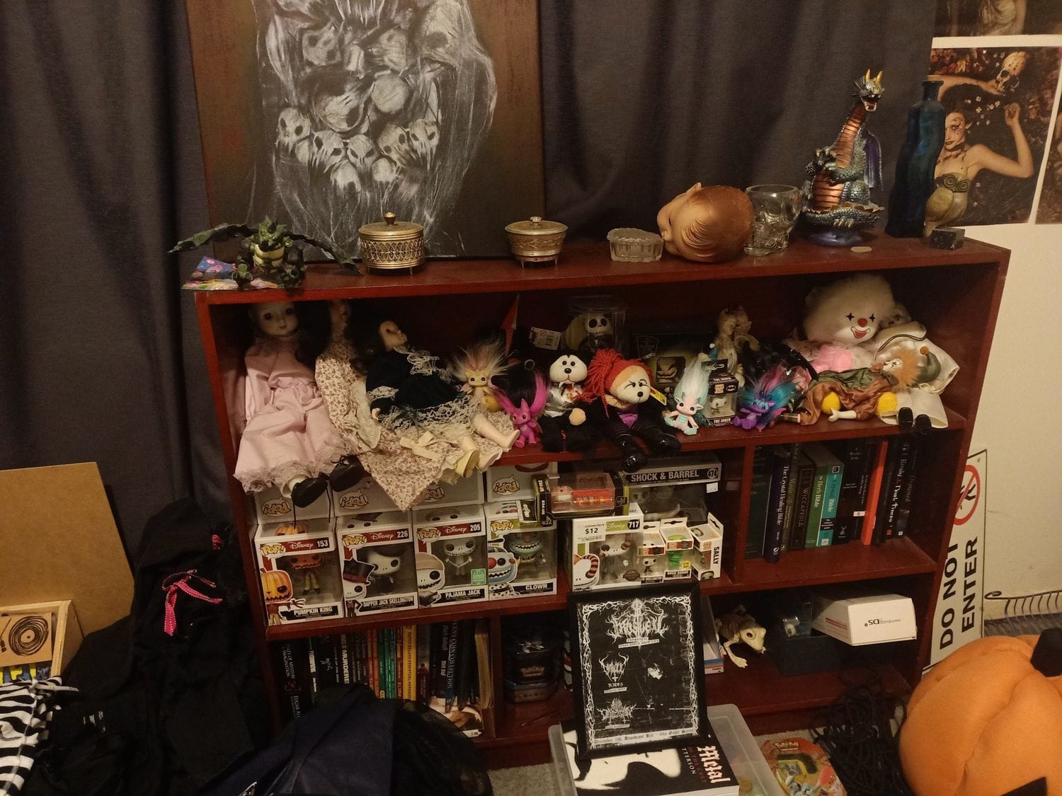 Incase anyone is interested in what my childhood room looks like ( I ...