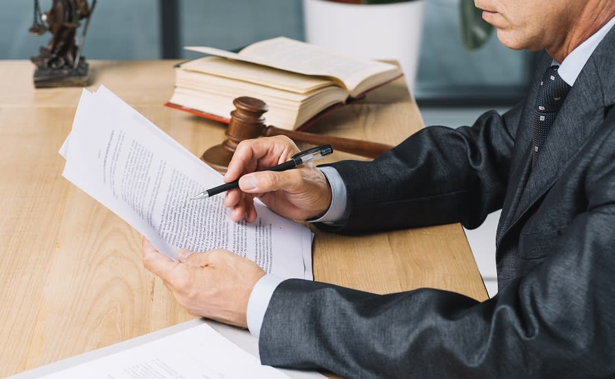 6 Essential Legal Documents That Need Translation Right Now