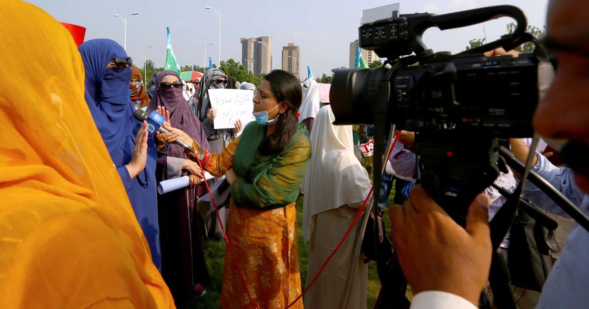 Vile social media attacks target Pakistani women journalists
