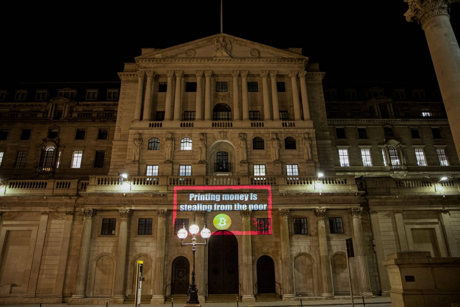 Bitcoin Meme projected on Bank of England Building!