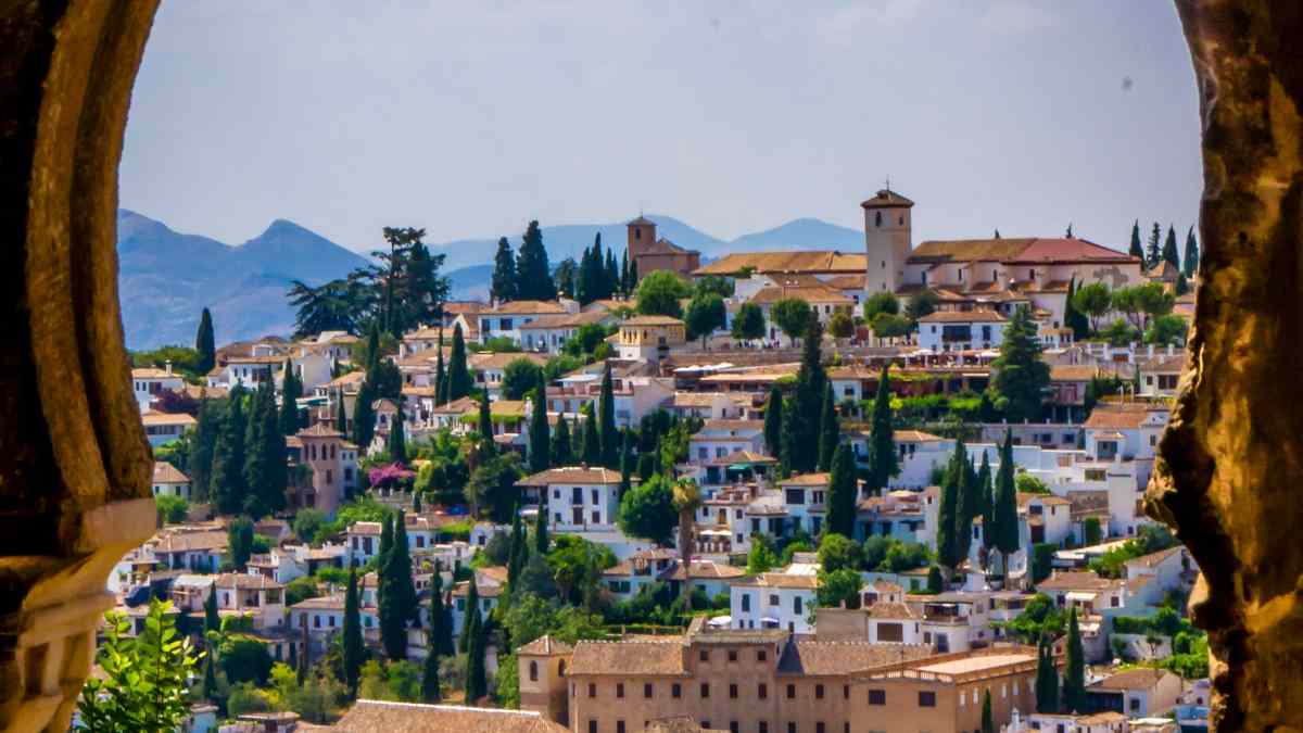 The 10 Best Andalusian Cities in Southern Spain - Robe trotting