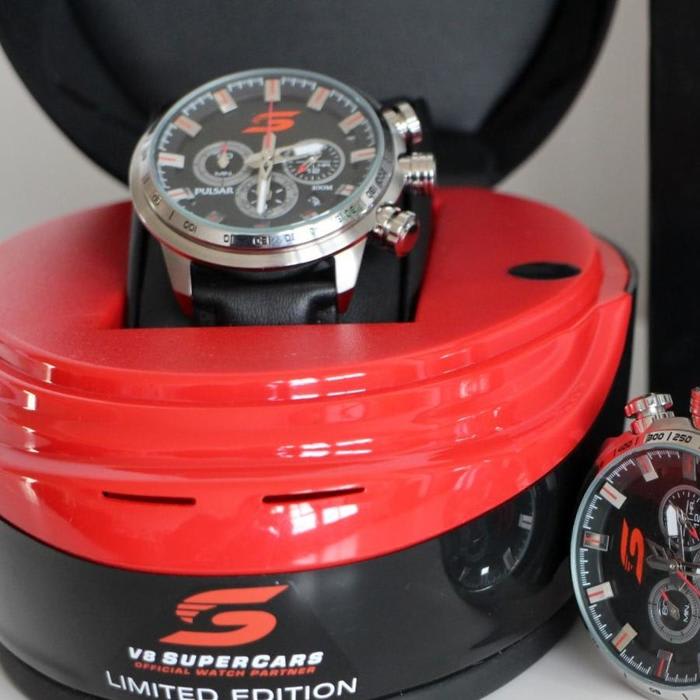 GIVEAWAY: Win 1 of 2 Limited Edition Pulsar PU2083X Chronographs