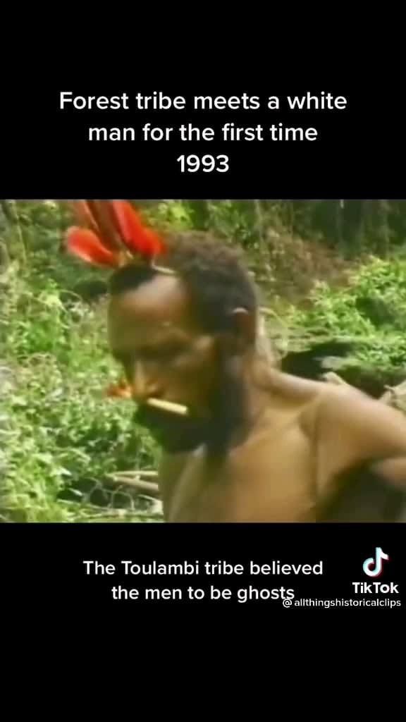 Toulambi tribe met a white man for the first time, really interesting clip