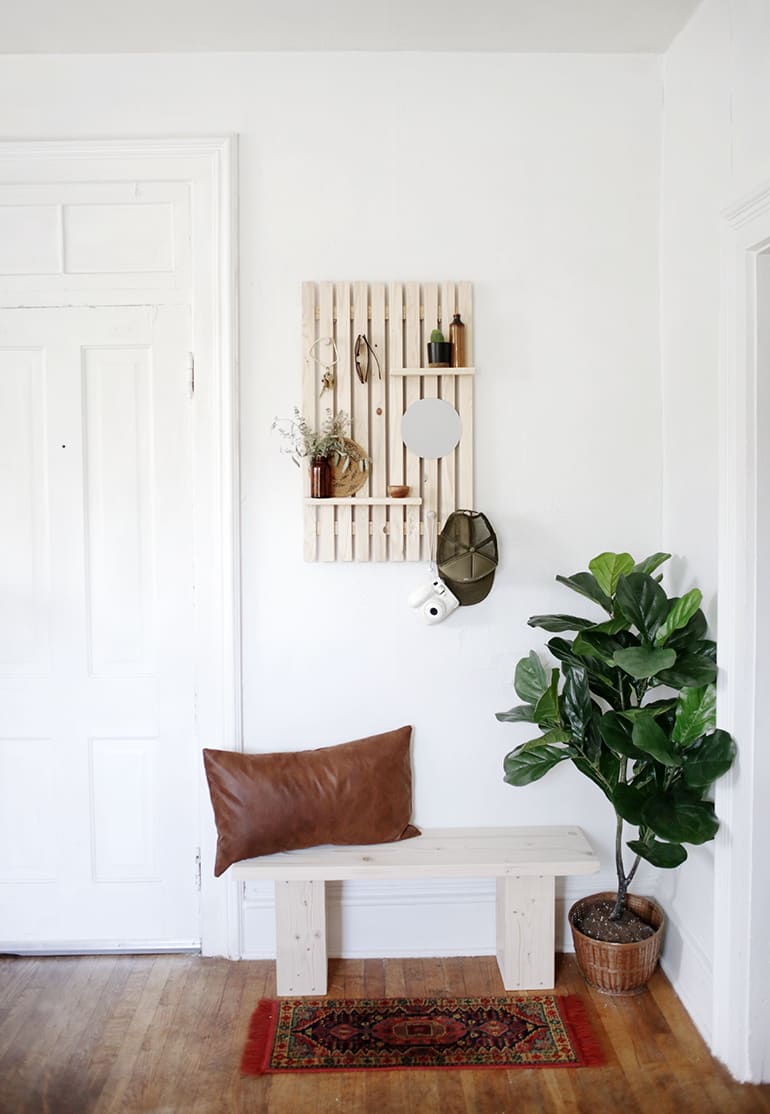 Simple Entryway Makeover