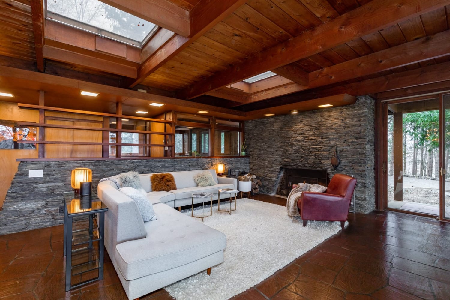 A Midcentury Retreat by Architect and Usonia Founder Aaron Resnick Lists for $1M