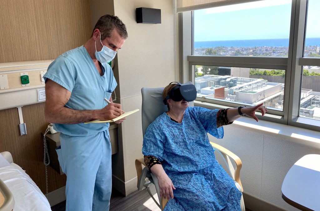 Patients use imagination to control pain with virtual reality program at SoCal hospital