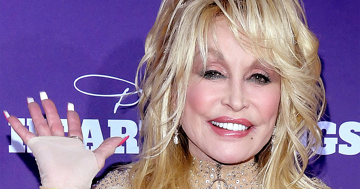 Dolly Parton Jokes That 'Botox' Is Why She Always Looks So Happy