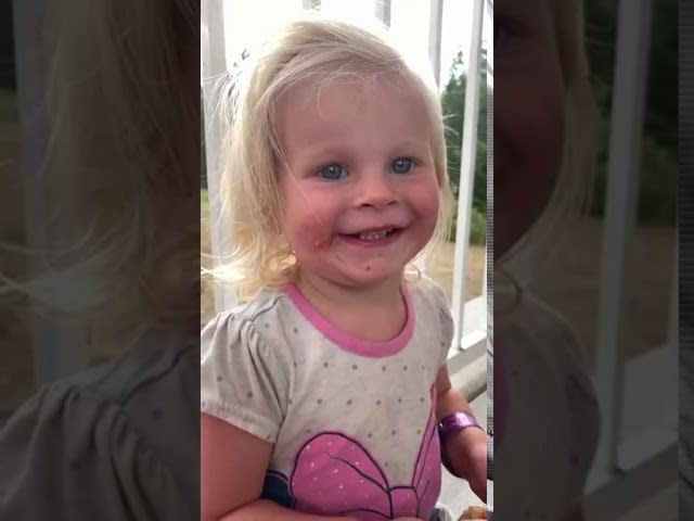 Toddler Girl Innocently Mispronounces the Word "Perfect" as Curse Word - 1172717